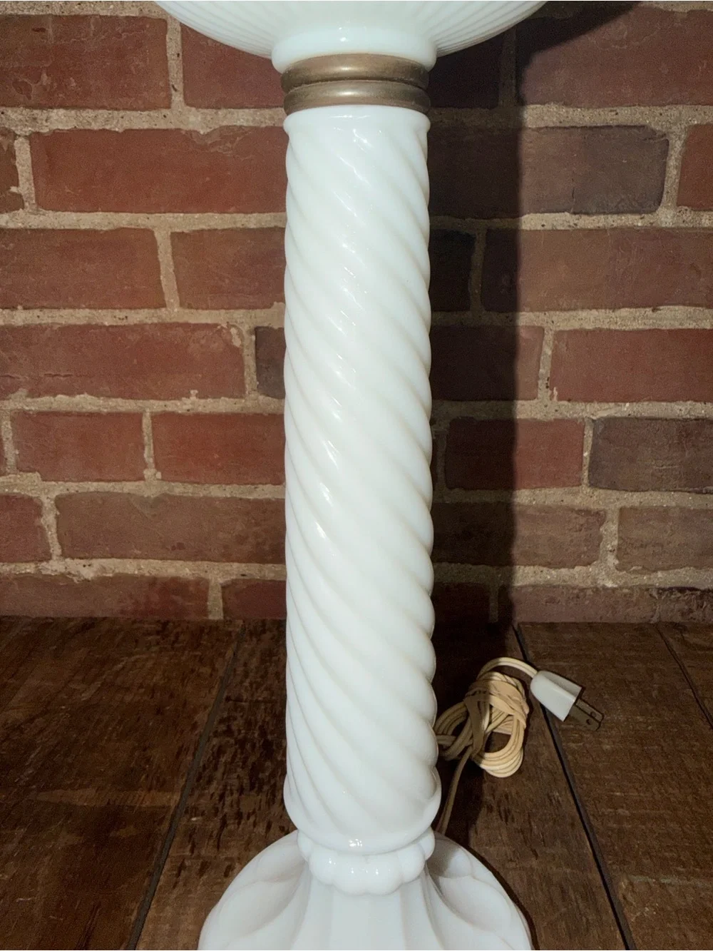 Vintage Milk Glass Table Lamp Twisted Spiral Column Ribbed Base Red Gold Shade